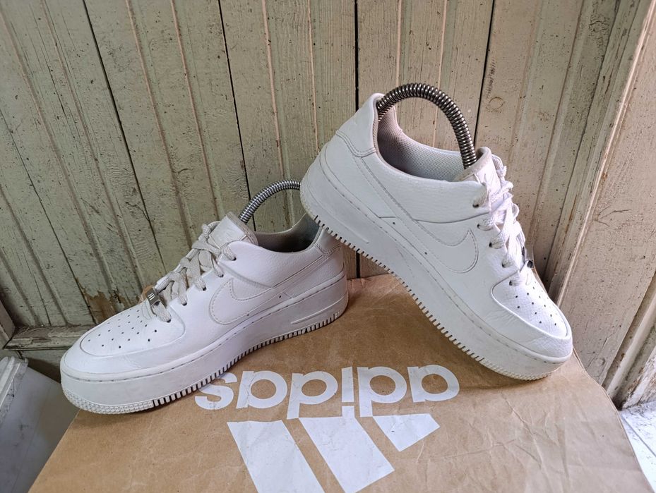 ''Nike Air Force 1 Sage Low''оригинални маратонки 38.5 номер