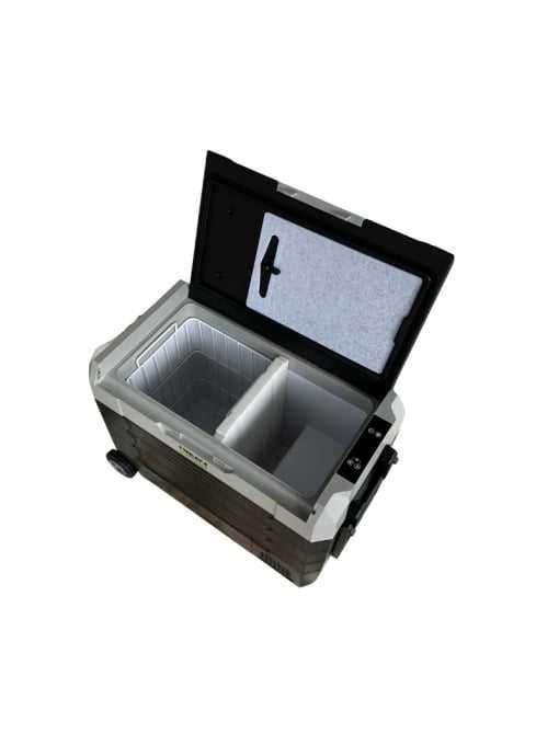 Frigider auto portabil cu roti 46.7 L EMD4x4