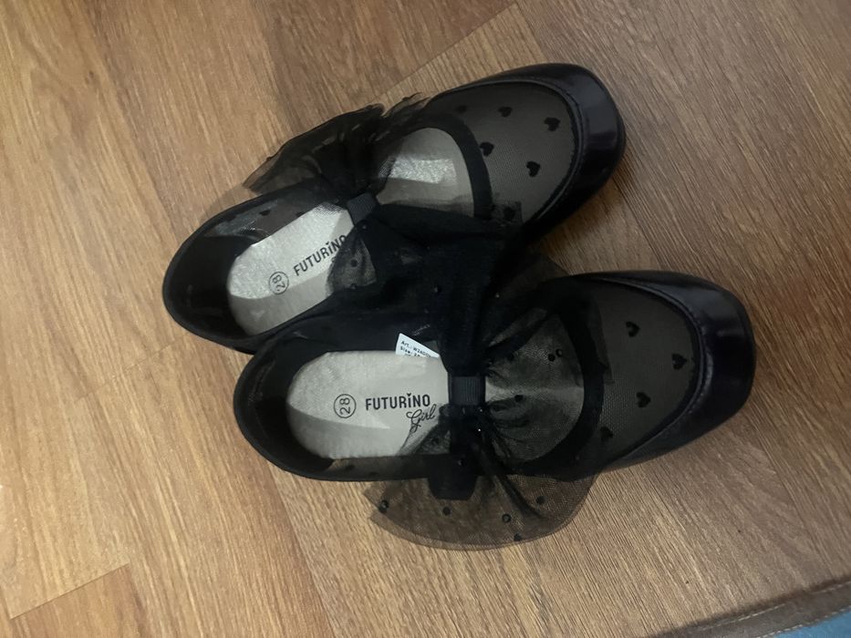 Туфли детские продам