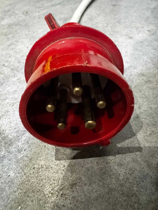 Presa hidraulica industriala pentru balotat carton - Jumbo 800