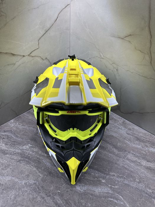 НОВО! Комплект кросови каски с очила