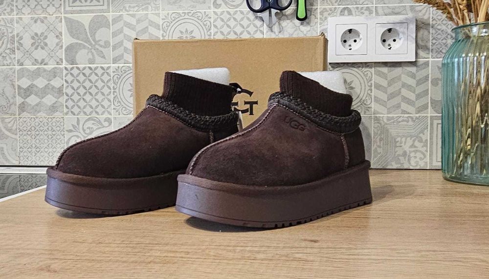 UGG женские. Новые. Размер 36