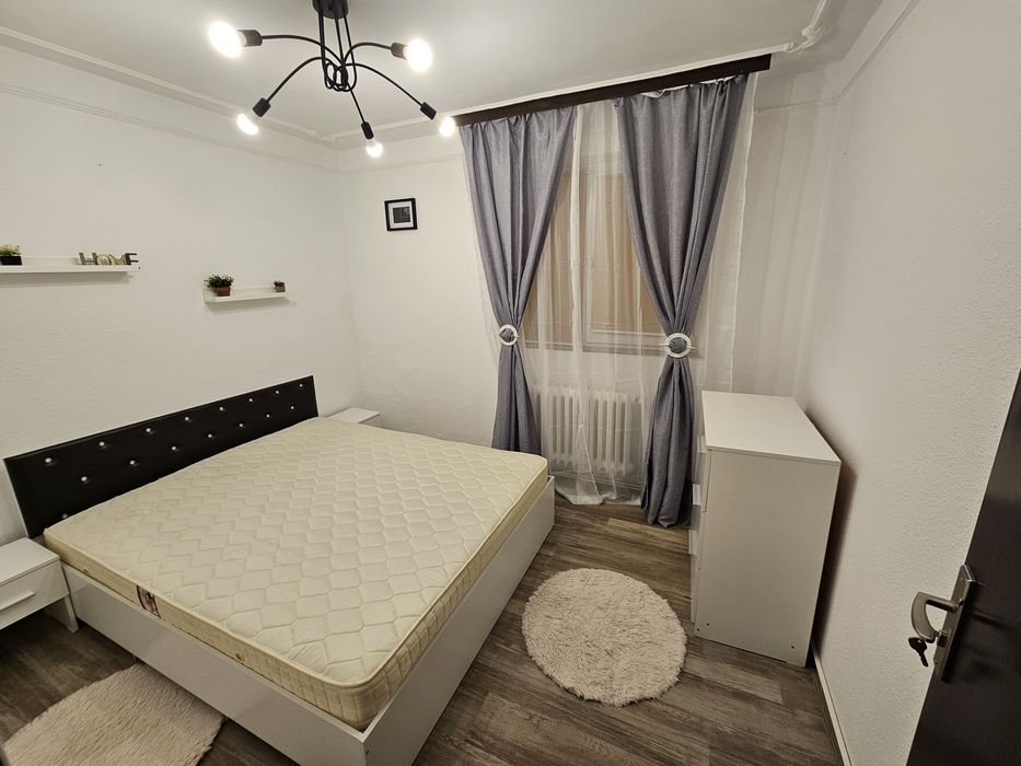 PROPRIETAR! Apartament 2 cam, decomandat, Alexandru cel Bun, langa Biserica Sf. Nectarie (pod Alexandru)