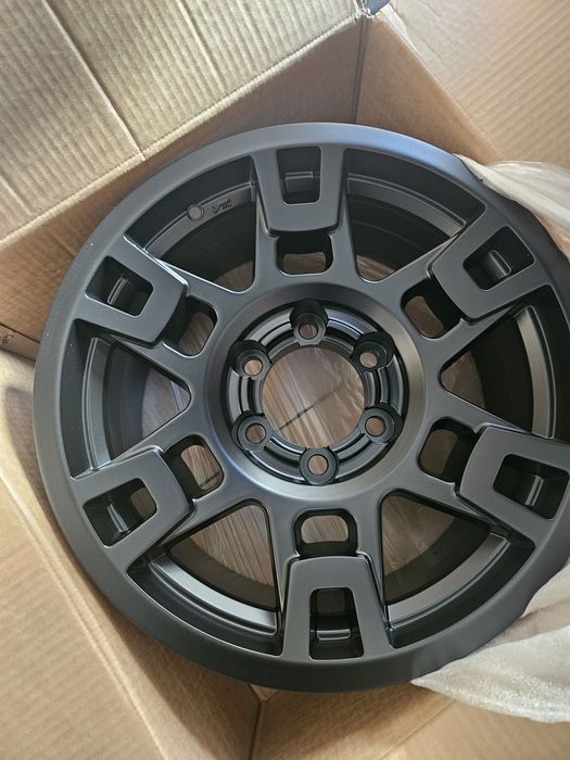 Vand 4 jante 17 Toyota  Land  Cruiser,Hilux ET 0,latime 8J,6x139.7mm