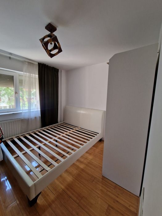 Vanzare apartament mobilat 3 camere DRUMUL SARII Casa de cununii  2/4, 82MP