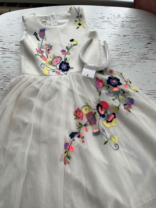 Нарядные платья для девочки 6-10л