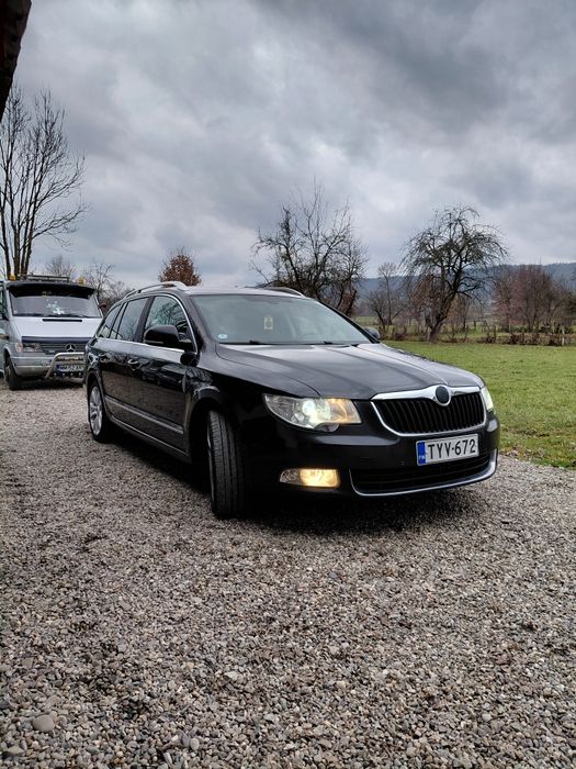 Skoda superb anul 2012