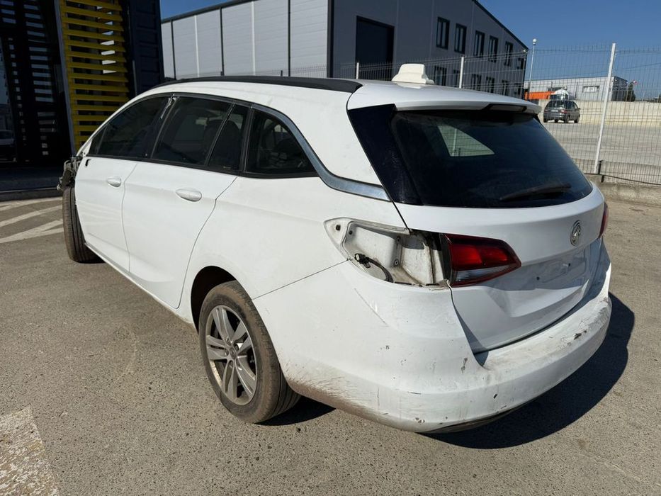 Dezmembrez Opel astra k break alb 2018 1.6 cdti B16DTE