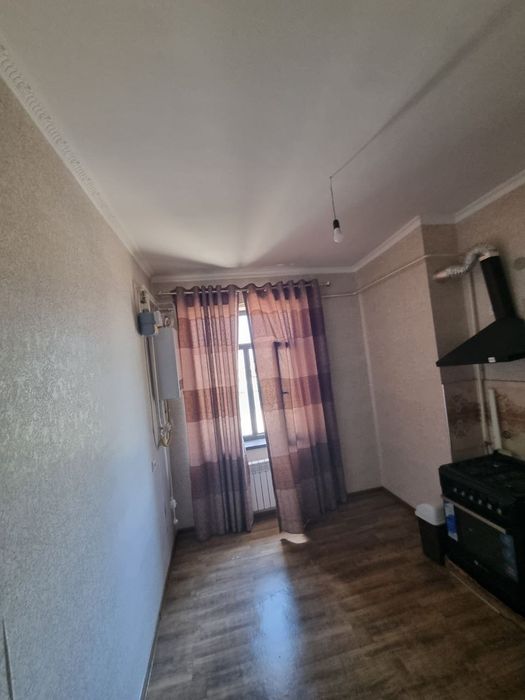 Daxbet asosiy yo‘l yonida 3 xonali ijaraga beriladi