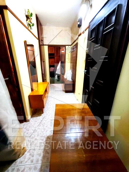 Тристаен апартамент в гр. Пловдив, кв. Източен, 390 евро!