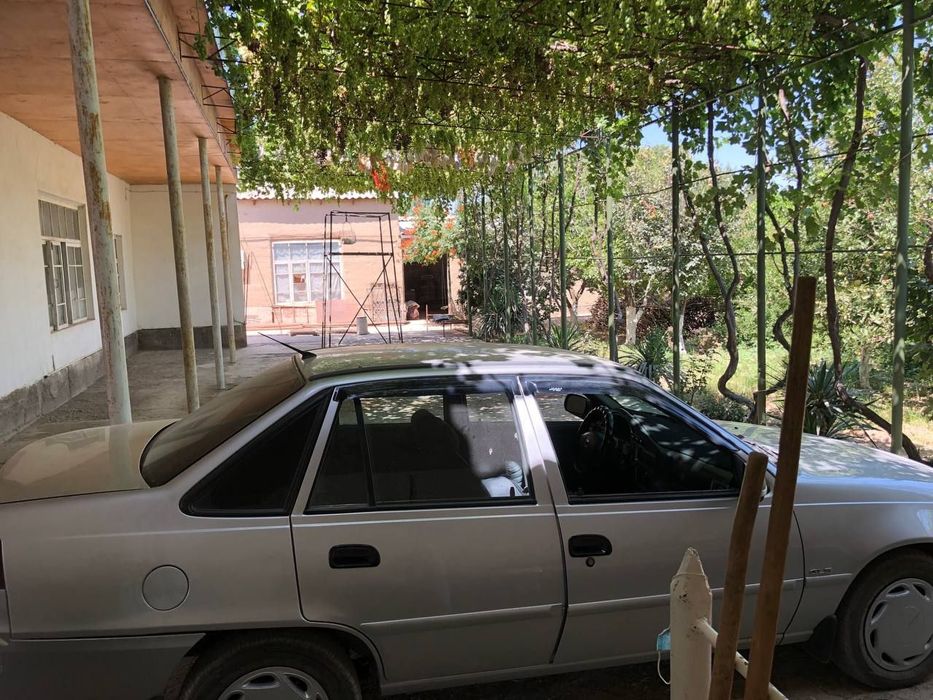 Uy sotiladi Xovos tumani Farhod 5 daxasiida