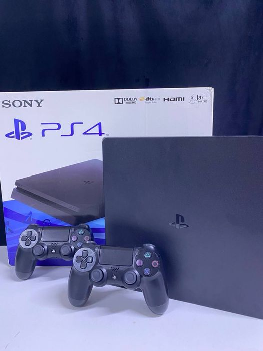 Play Station 4 Slim