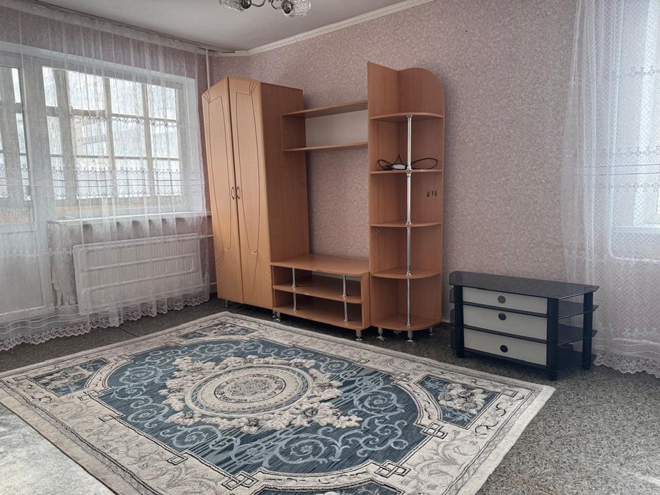 1 комнатная. 1  микрорайон.