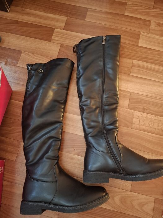 Продам зимнюю обувь б/у