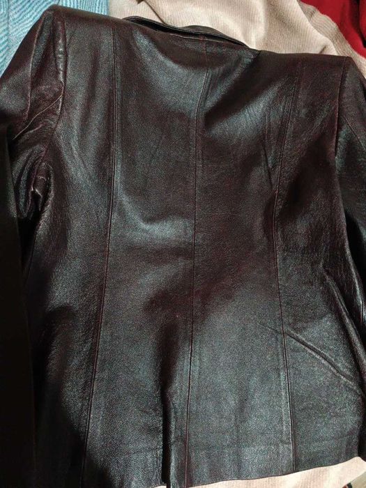 Продается кожаный пиджак