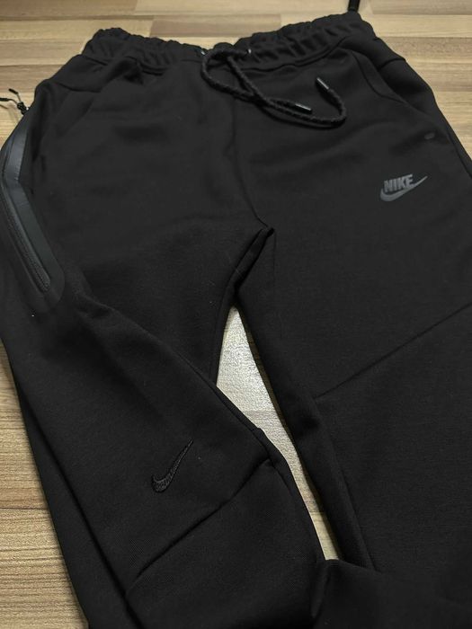 Trening Nike Tech - Negru - Premium