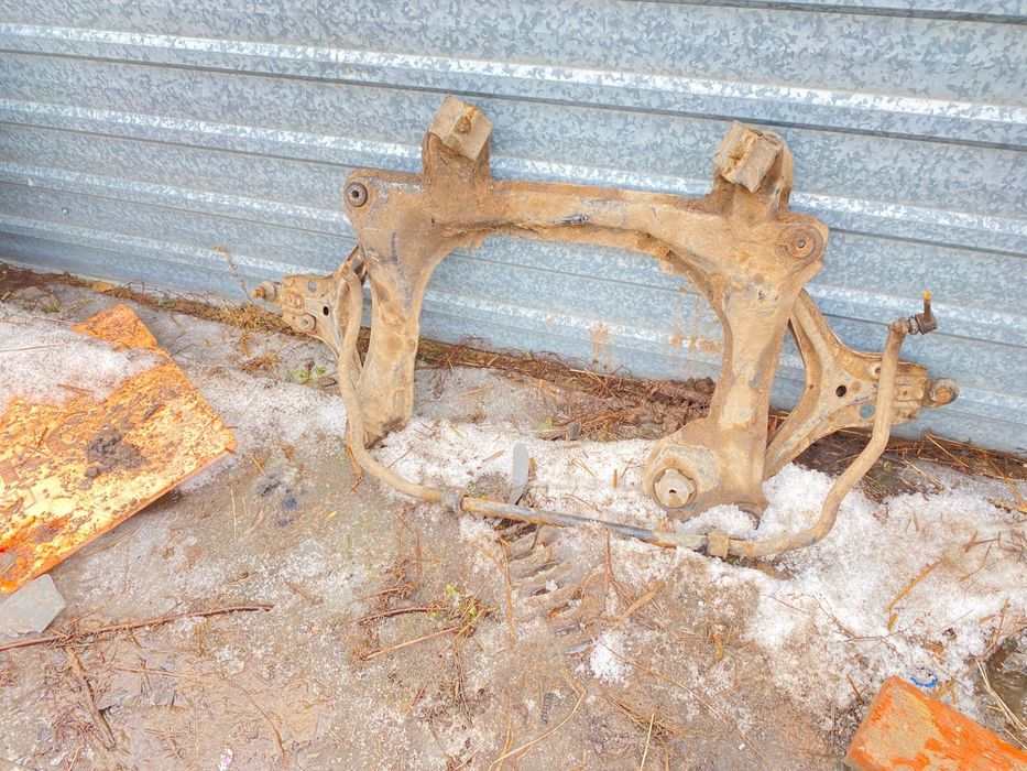 Продам запчасти от ауди 80