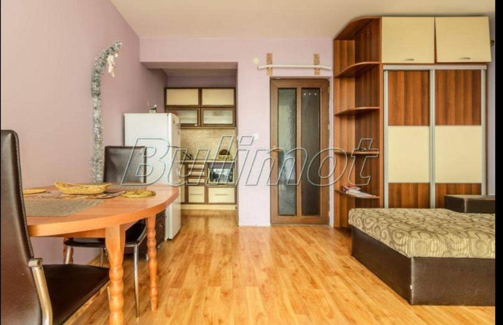 Дава се под наем Едностаен апартамент в Варна, Център - 35 кв.м за 280.5 € - Снимка #5