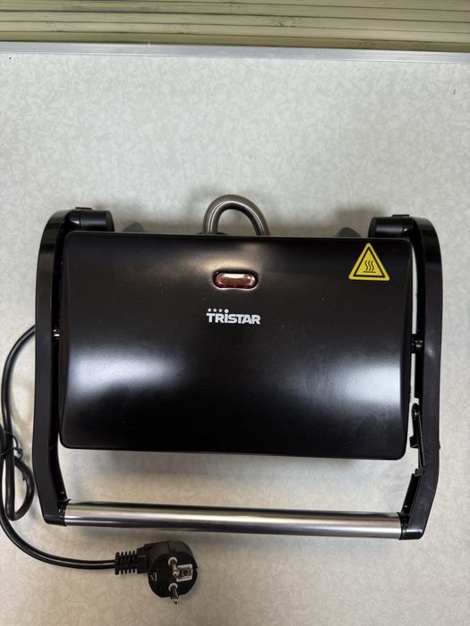 Електрическа скара Tristar GR-2650 700W