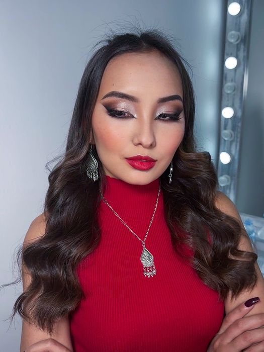 Макияж, прическа, грим