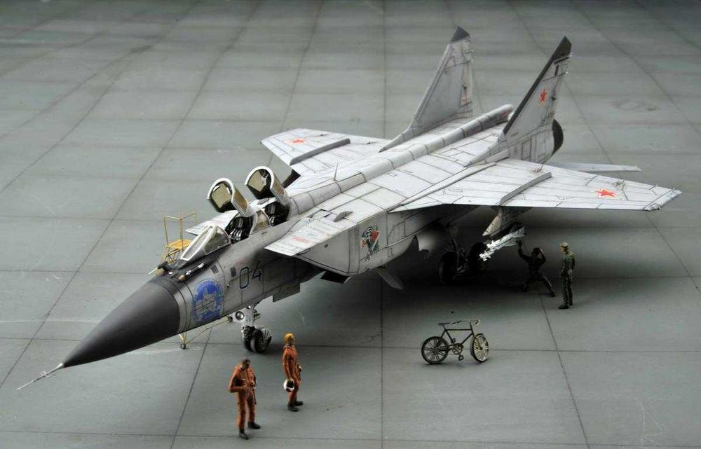 Сборная модель самолета МиГ-31 (Звезда, 1:72)