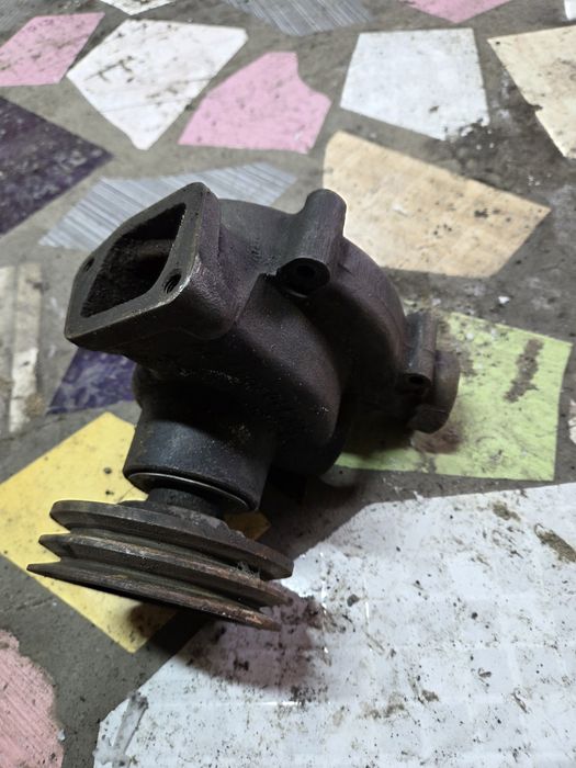 Помпа камаз в хорошем состоянии