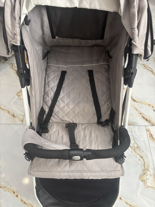 Продам коляску BeneBaby