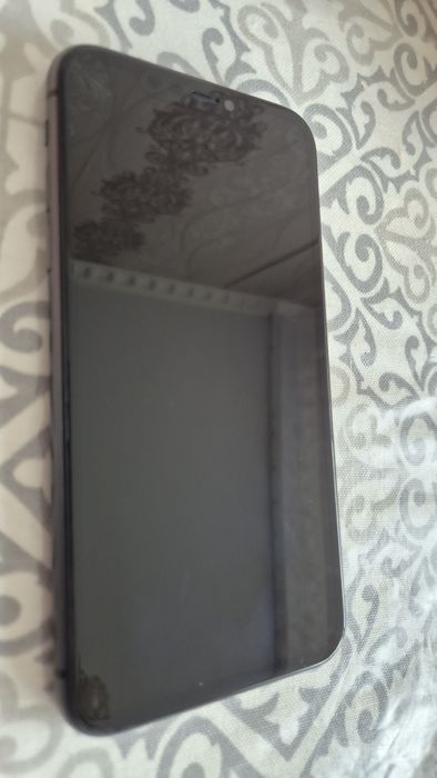 Айфон 11,  64 ГБ