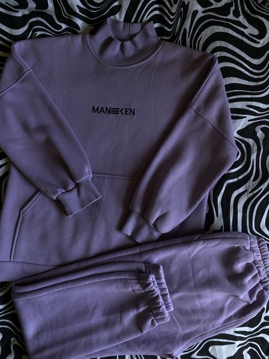 Толстовки женские, костюмы