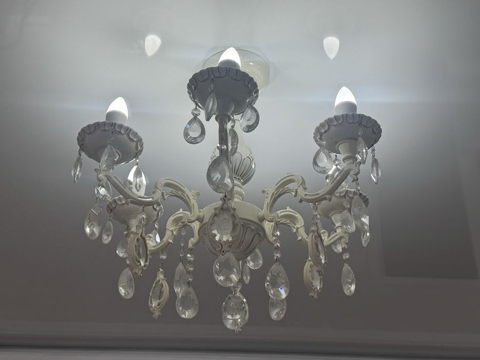 Люстры 6 рожковые