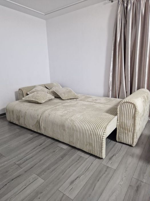 Canapea nou extensibila 3m