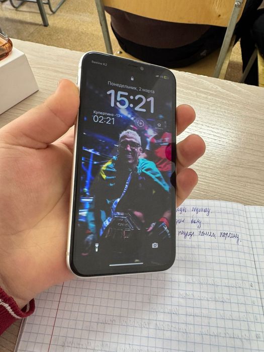 Продам айфон 11 идеале