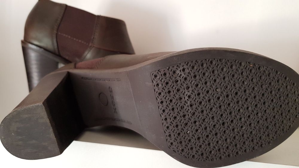 Тъмно кафяви боти Geox р-р 36