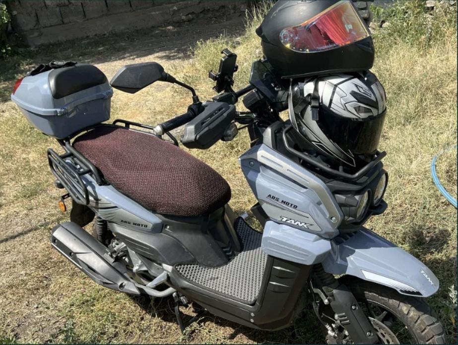 мопед танк  продается