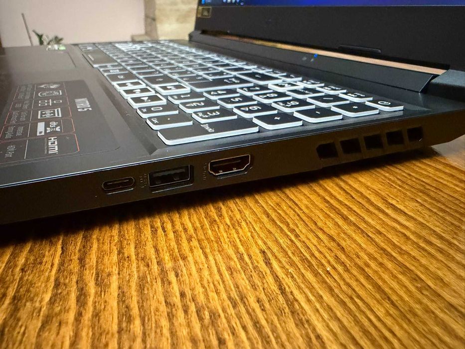Продавам Acer Nitro 5 AN515-45 – Ryzen 9 5900HX / RTX 3080 / 32GB RAM / 1TB SSD / 144Hz