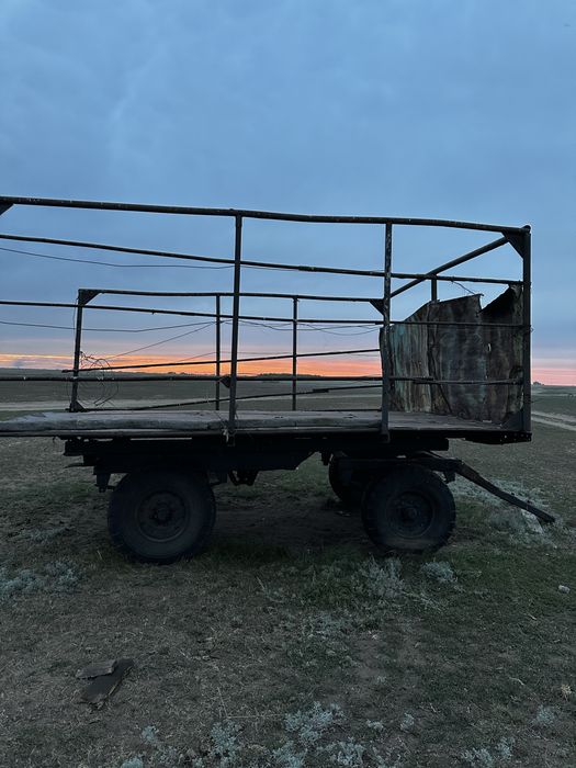 Продам сено возную телегу