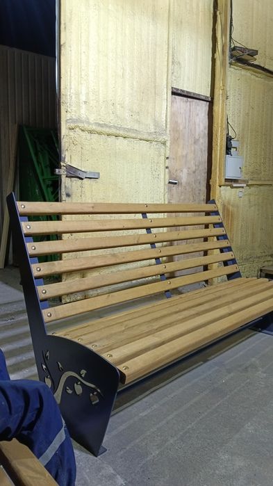 Скамейки уличные