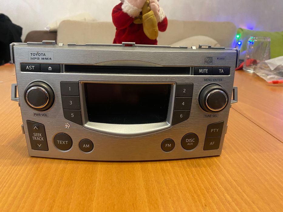 Авто CD радио- Toyota Verso 2011 г.