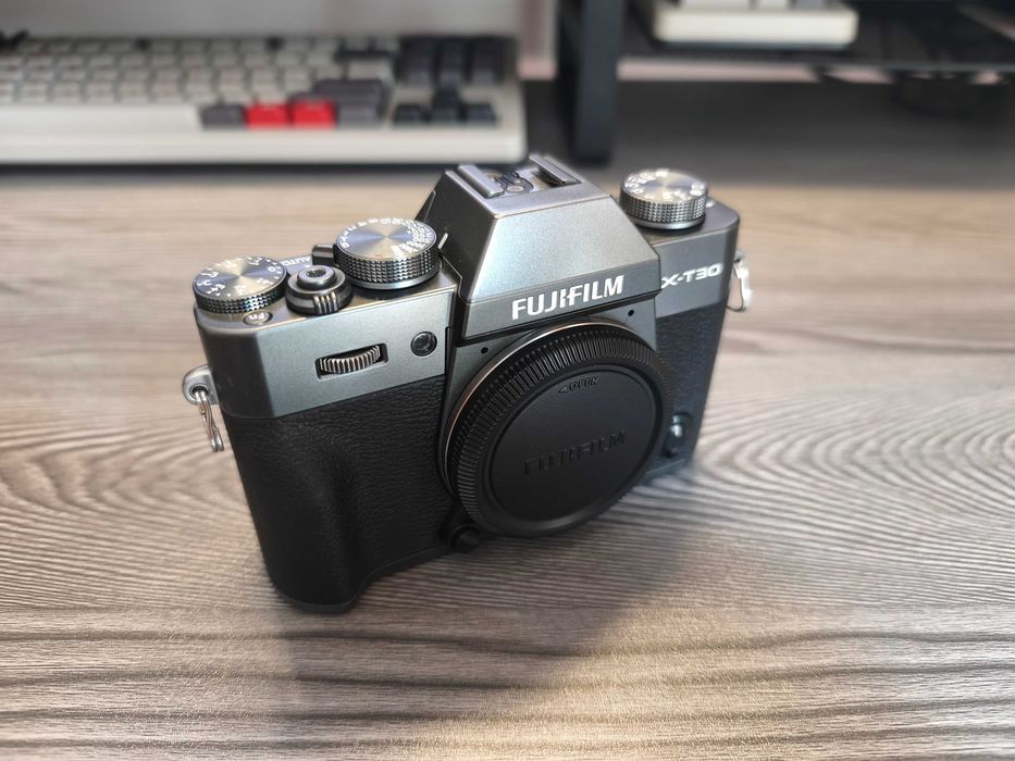 Fujifilm X-T30 body