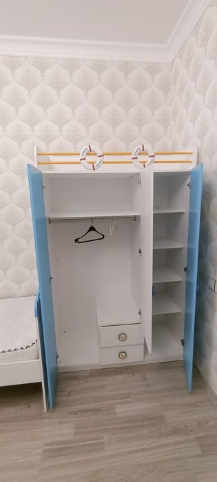 Продам ДЕТСКИЙ уголок