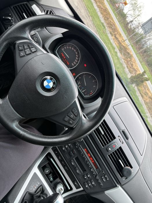 Vand Bmw x3 anul 2010