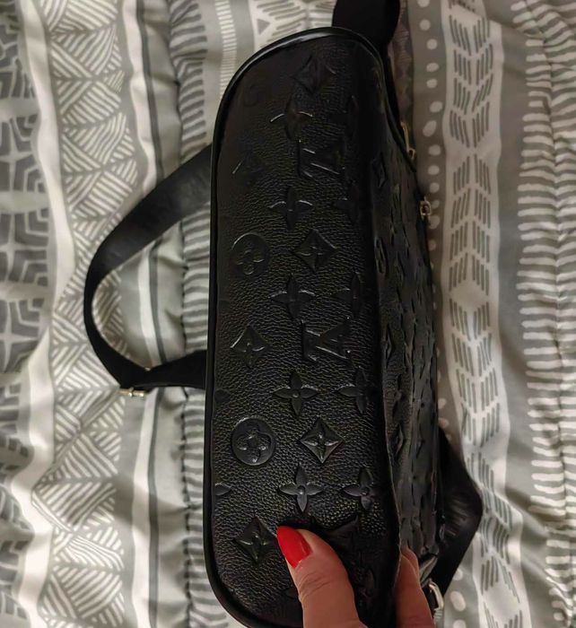 Уникална   Louis  Vuitton