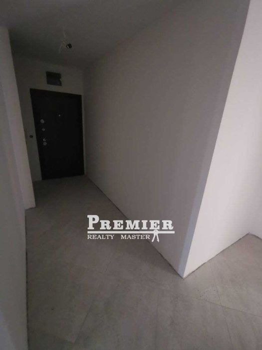 Продава се Четиристаен апартамент в Бургас, Изгрев - 154 кв.м за 1624 €/кв.м - Снимка #1