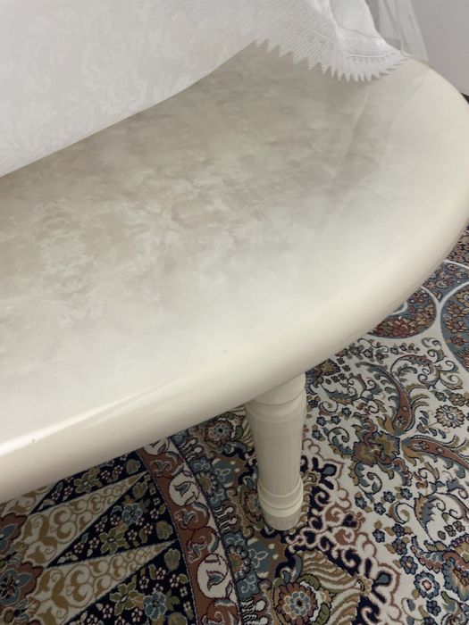 Стол со стульями