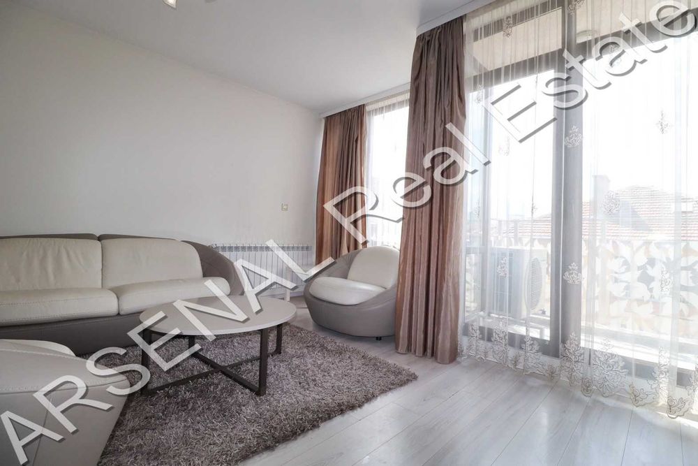 Дава се под наем Тристаен апартамент в София, Лозенец - 112 кв.м за 1000 € - Снимка #4