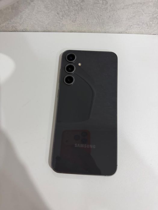 Продам Samsung Galaxy S23 FE