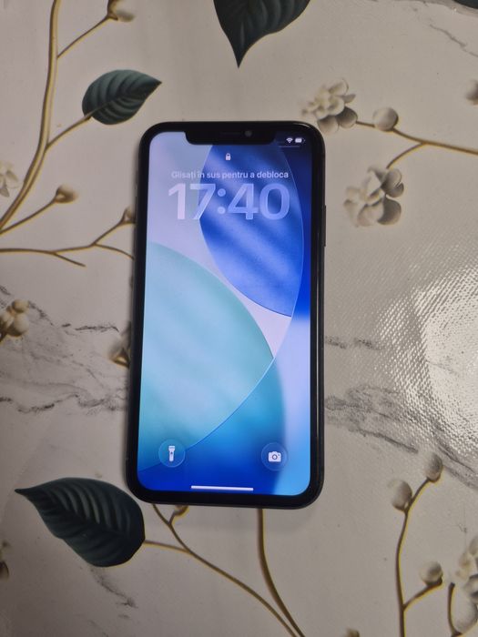 Vând Iphone 11 64 gb