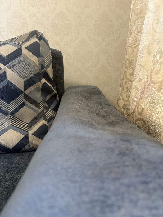 Продам угловой раскладной диван (б/у)