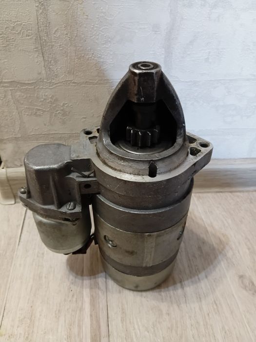 Продам стартер от нивы