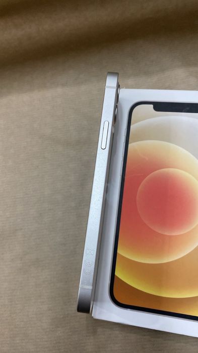 Айфон 12 5G в отличном состоянии